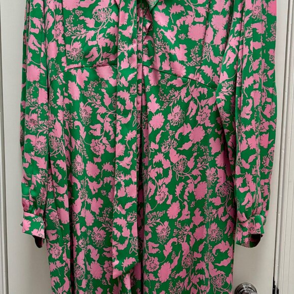 NWT DVF Khloe Faux-Wrap Crepe Dress in Begonia Leaves Billiard Green - Picture 4 of 6